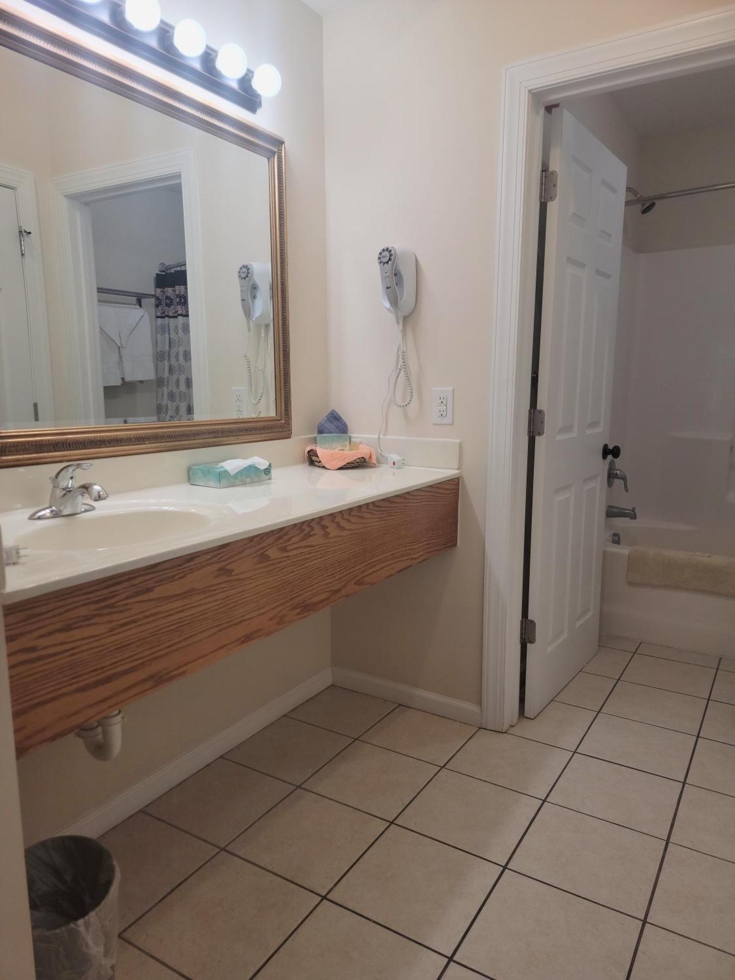 Beaufort Harbour Suites And Lodges Room photo